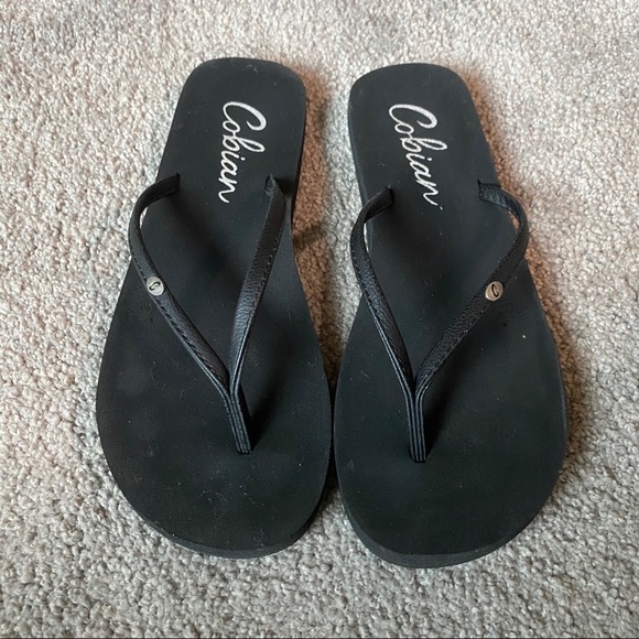 Cobian black flip flops - Picture 3 of 6